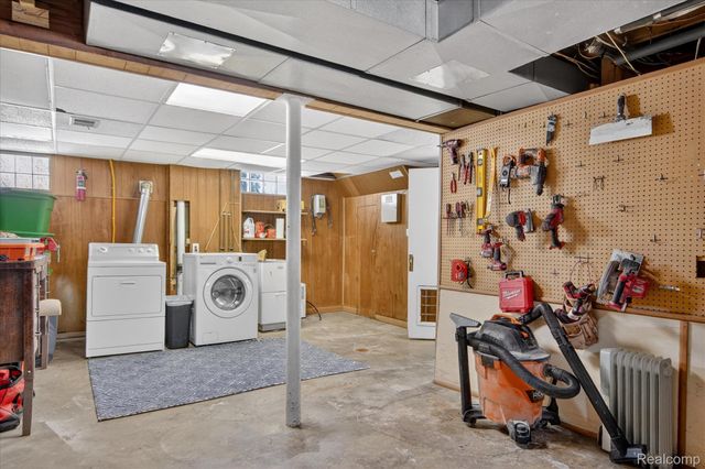 277 Highland Street, Wyandotte, MI 48192