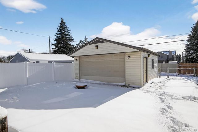 277 Highland Street, Wyandotte, MI 48192