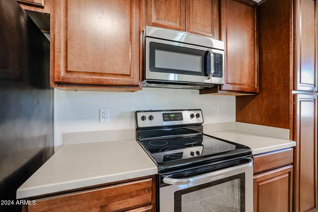 1604 E VERLEA Drive, Tempe, AZ 85282