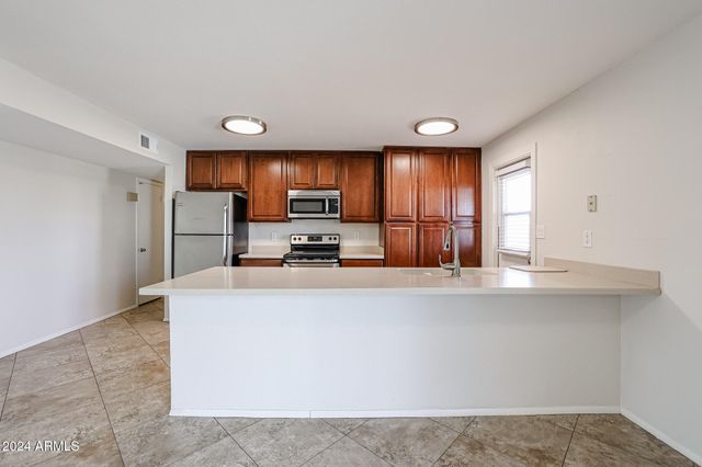 1604 E VERLEA Drive, Tempe, AZ 85282