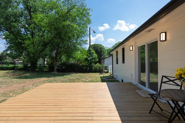 103 Vulco Dr, Hendersonville, TN 37075