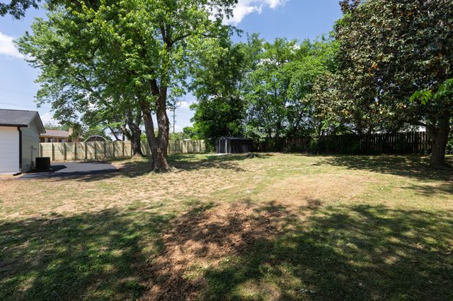 103 Vulco Dr, Hendersonville, TN 37075