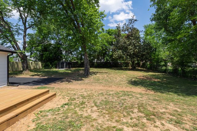 103 Vulco Dr, Hendersonville, TN 37075