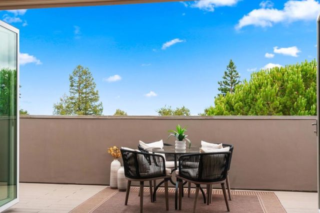 841 Bayview Way, Redwood City, CA 94062