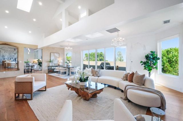 841 Bayview Way, Redwood City, CA 94062