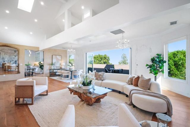 841 Bayview Way, Redwood City, CA 94062