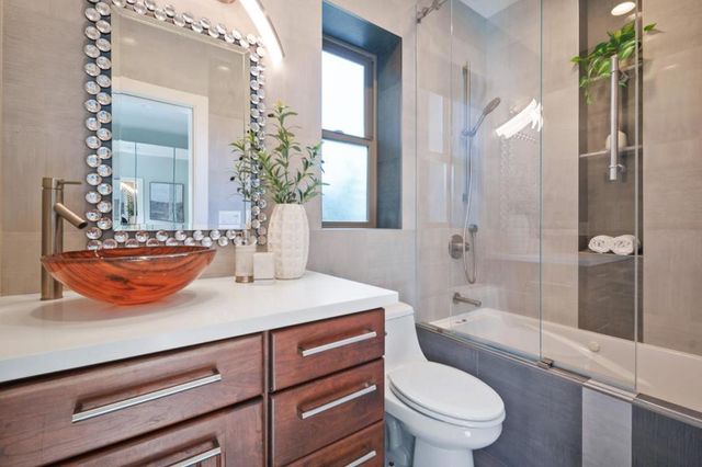 841 Bayview Way, Redwood City, CA 94062