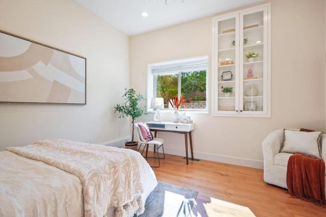 841 Bayview Way, Redwood City, CA 94062