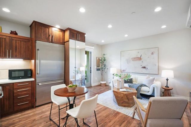 841 Bayview Way, Redwood City, CA 94062