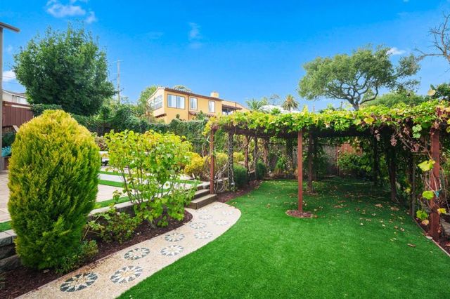 841 Bayview Way, Redwood City, CA 94062