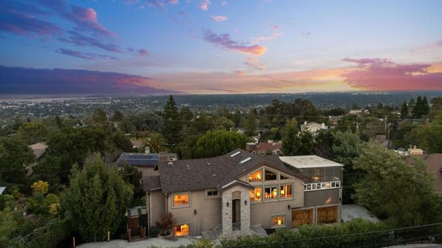 841 Bayview Way, Redwood City, CA 94062