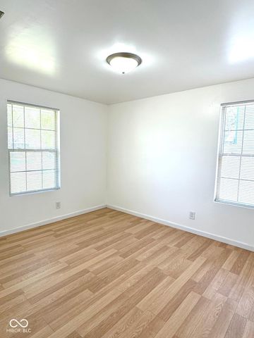 5725 Greenfield Avenue, Indianapolis, IN 46219