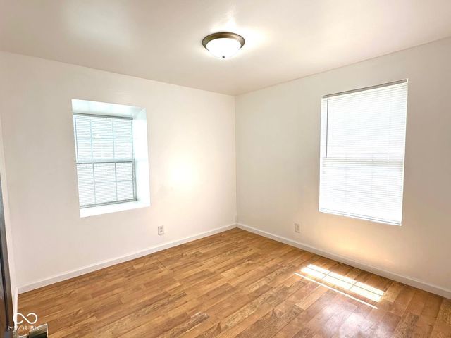 5725 Greenfield Avenue, Indianapolis, IN 46219