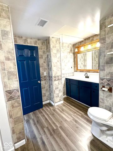 5725 Greenfield Avenue, Indianapolis, IN 46219