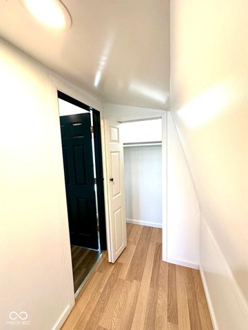 5725 Greenfield Avenue, Indianapolis, IN 46219