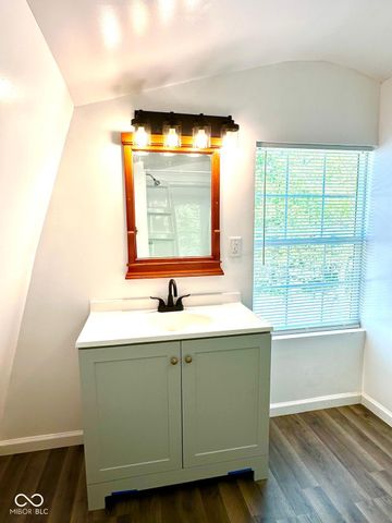 5725 Greenfield Avenue, Indianapolis, IN 46219