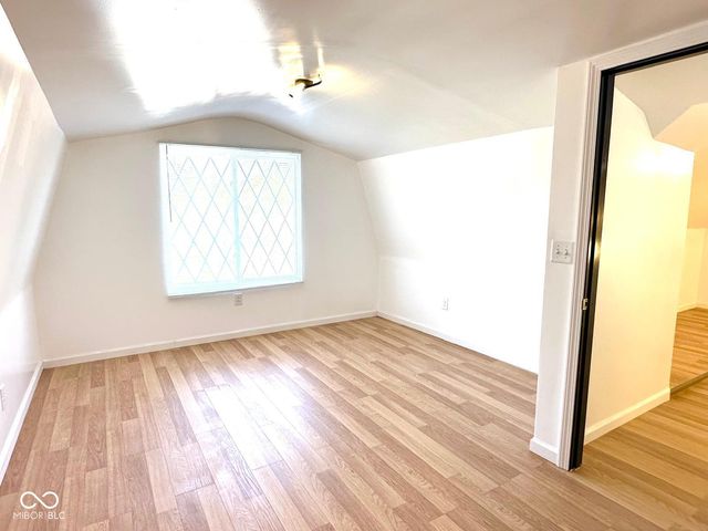 5725 Greenfield Avenue, Indianapolis, IN 46219