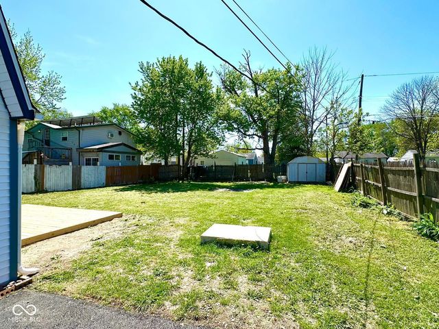 5725 Greenfield Avenue, Indianapolis, IN 46219