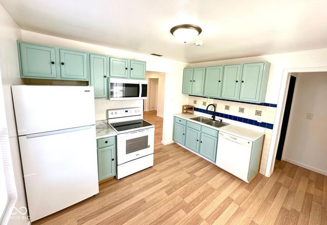 5725 Greenfield Avenue, Indianapolis, IN 46219