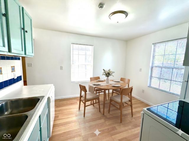 5725 Greenfield Avenue, Indianapolis, IN 46219