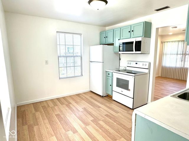 5725 Greenfield Avenue, Indianapolis, IN 46219