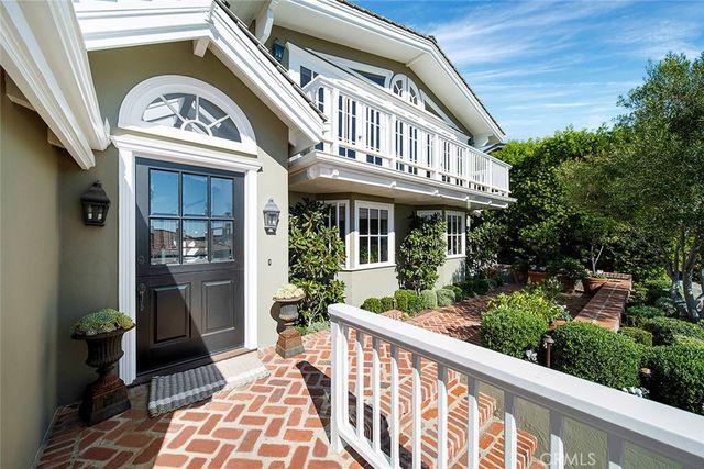 806 Emerald Bay, Laguna Beach, CA 92651