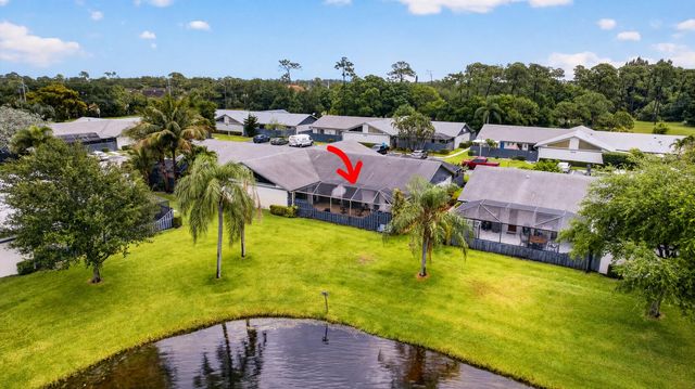 1057 Summit Trail Circle B, West Palm Beach, FL 33415