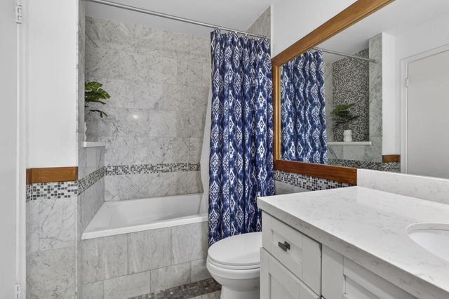 1057 Summit Trail Circle B, West Palm Beach, FL 33415