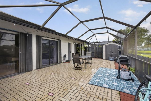 1057 Summit Trail Circle B, West Palm Beach, FL 33415