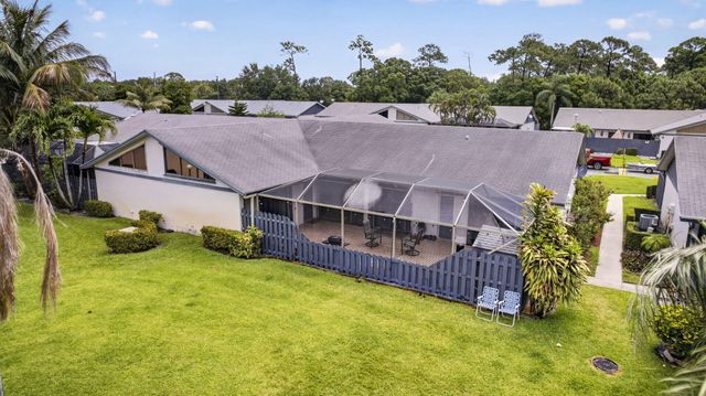 1057 Summit Trail Circle B, West Palm Beach, FL 33415