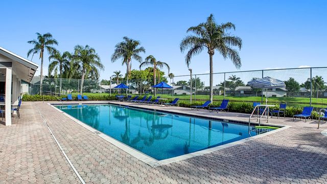 1057 Summit Trail Circle B, West Palm Beach, FL 33415