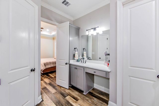 276 South Sugarfield Drive, Thibodaux, LA 70301