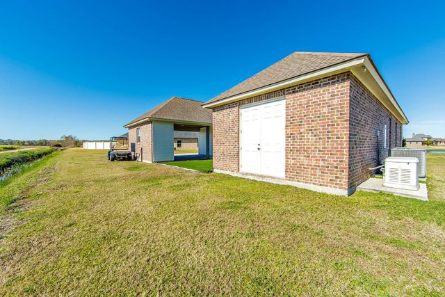 276 South Sugarfield Drive, Thibodaux, LA 70301