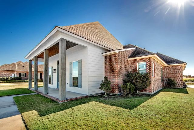 276 South Sugarfield Drive, Thibodaux, LA 70301