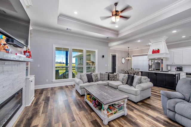 276 South Sugarfield Drive, Thibodaux, LA 70301