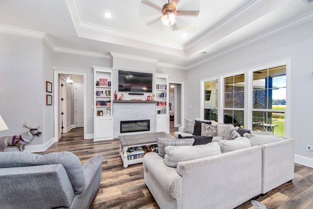 276 South Sugarfield Drive, Thibodaux, LA 70301