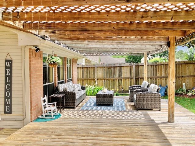 1610 Diamond Brook Drive, Houston, TX 77062