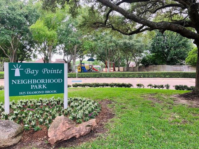 1610 Diamond Brook Drive, Houston, TX 77062