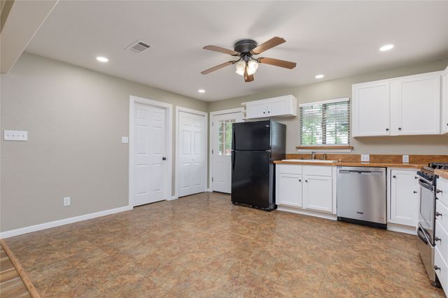 209 W Houston Lane, Van Alstyne, TX 75495