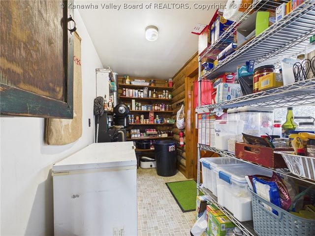 5152 Servia Elmira Road, Duck, WV 25063