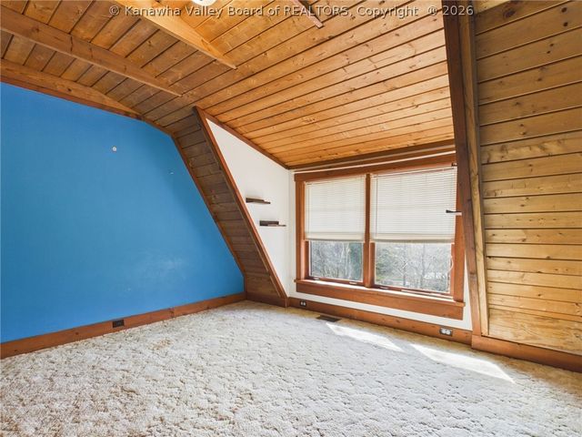 5152 Servia Elmira Road, Duck, WV 25063