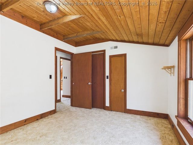 5152 Servia Elmira Road, Duck, WV 25063