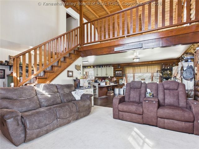 5152 Servia Elmira Road, Duck, WV 25063
