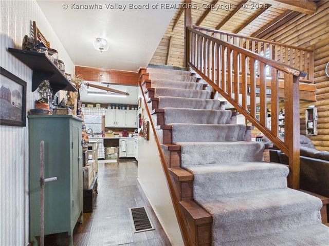 5152 Servia Elmira Road, Duck, WV 25063