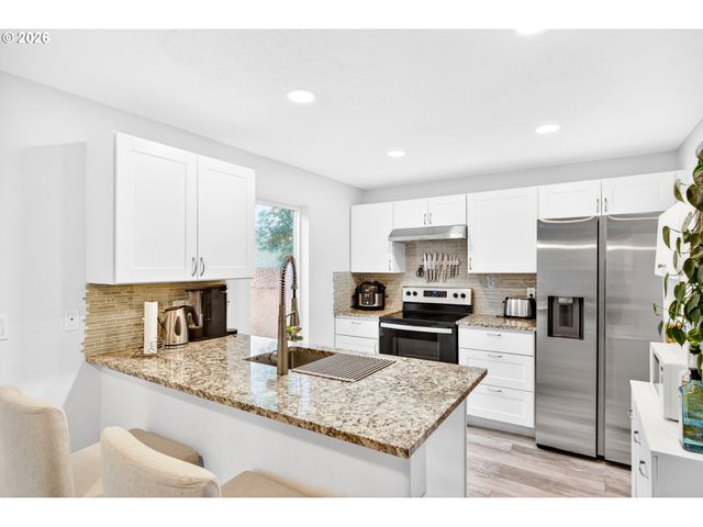 6905 Sw 188TH Ave, Beaverton, OR 97007