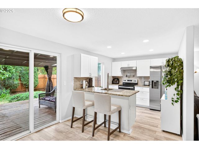 6905 Sw 188TH Ave, Beaverton, OR 97007