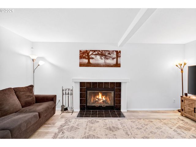 6905 Sw 188TH Ave, Beaverton, OR 97007