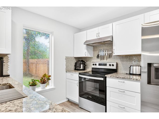 6905 Sw 188TH Ave, Beaverton, OR 97007
