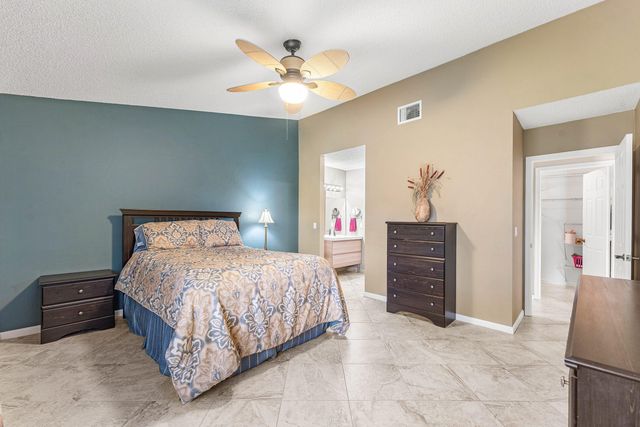 5574 Parkwalk Circle E, Boynton Beach, FL 33472