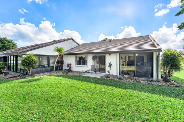 5574 Parkwalk Circle E, Boynton Beach, FL 33472